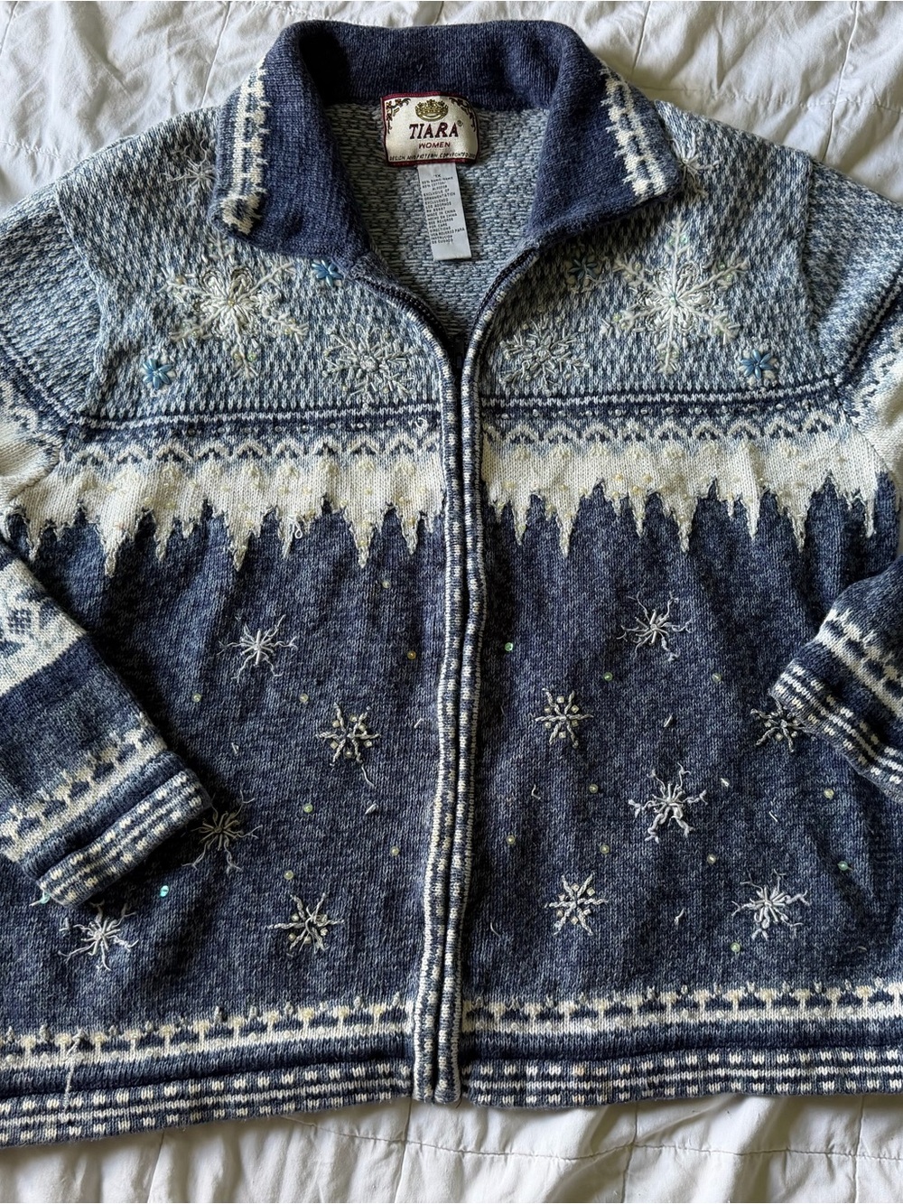 Tiara International Cardigan Size 1X Blue Fair Isle Snowflake Zip Sweater